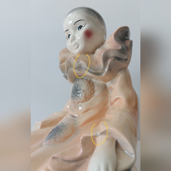 Pierrot, harlequin clown with ballet shoes. - Picture 9 of 13